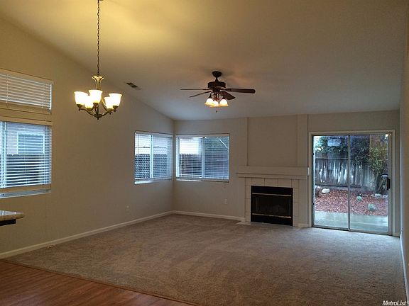 3rd image of 3096 Valley Brook Dr