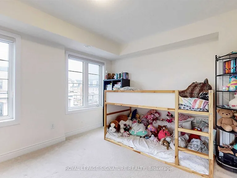 33 Edward Horton Cres — Photo 28