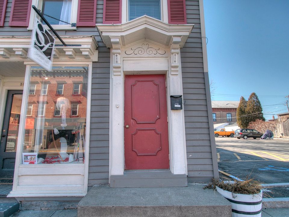 1st image of 315 Warren St