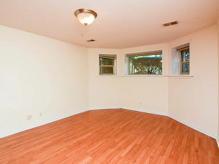 3047 W Logan Blvd #6H — Photo 9