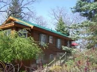 270 E Canyon Dr, Milford, MI 48380