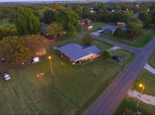 102 Lesa Dr, Stratford, OK 74872