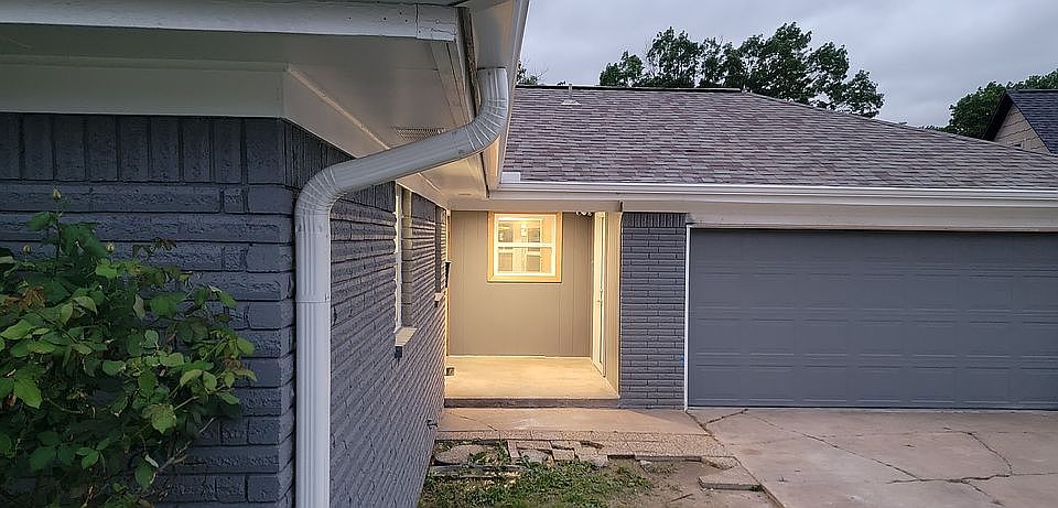 1st image of 1614 S 108th East Pl