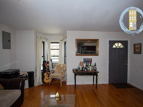 3rd image of 678 Willoughby Ave #F2