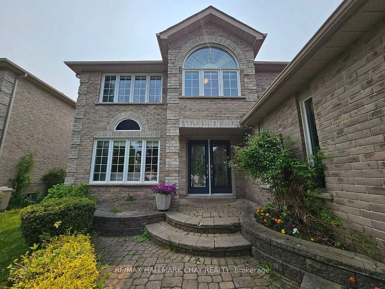 6 bed, $3,700 — Photo 4