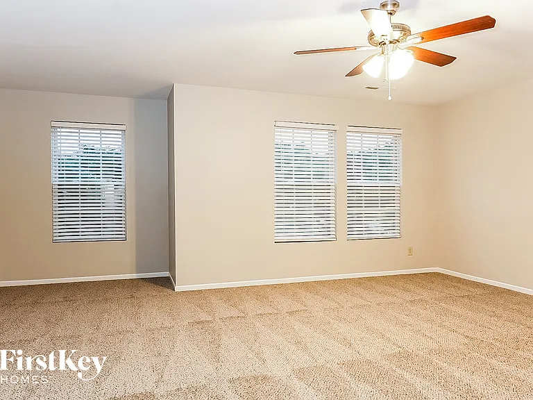 1323 Perga Ct — Photo 8