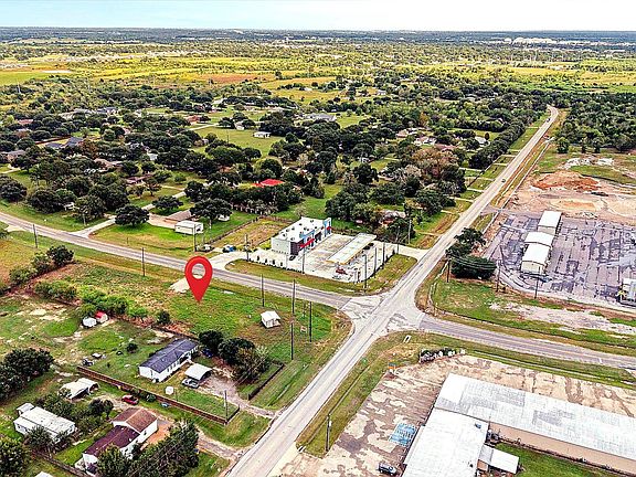 3rd image of 1950 Fm 2187 Rd