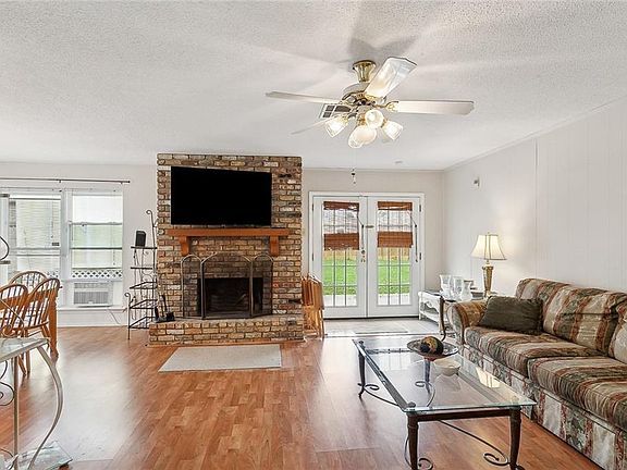 2nd image of 4216 Loire Dr