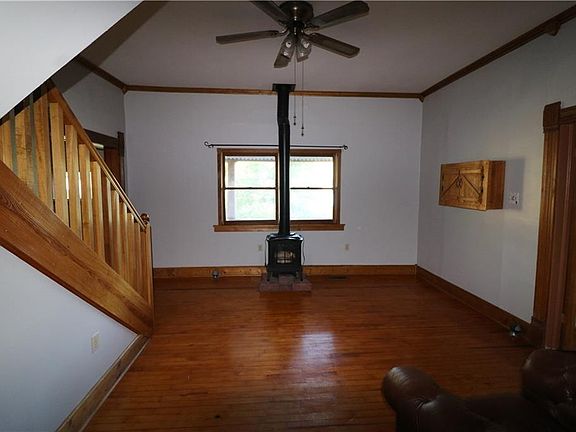5th image of 512 W South St