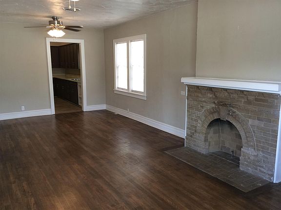 5th image of 2416 S Washington St
