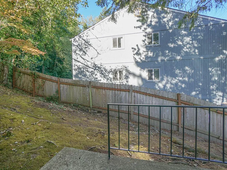 3530 SW Beaverton Hillsdale Hwy — Photo 15