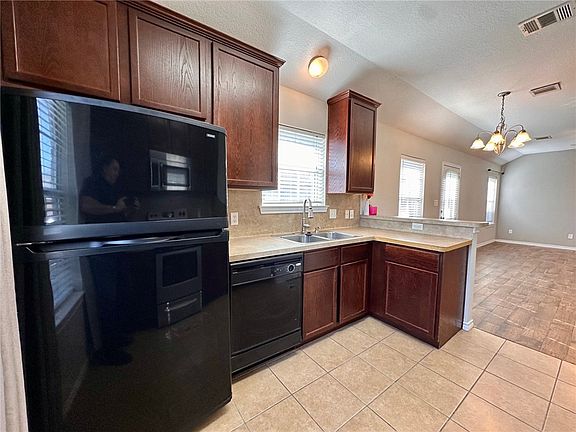 5th image of 2647 Symphony Park Dr