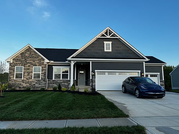 2nd image of 2011 Creswell Dr