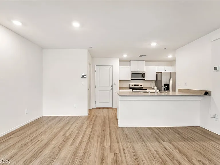 3717 Celesta Vista Ave — Photo 6