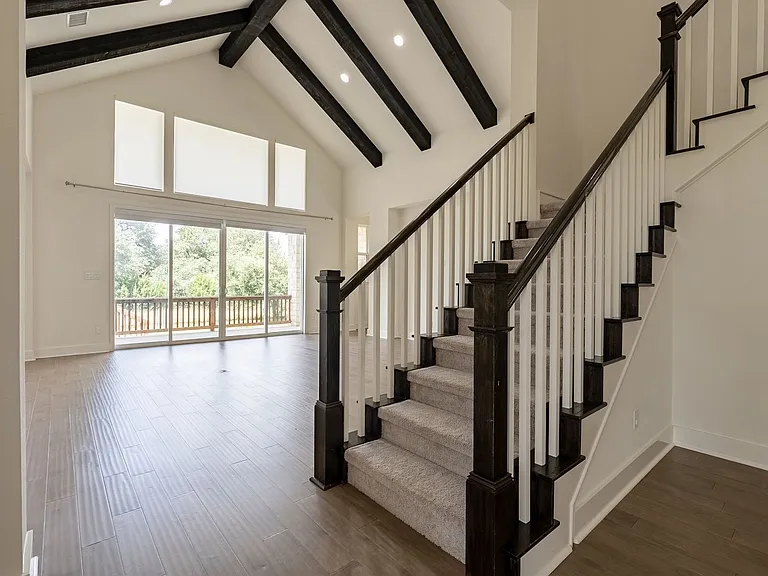 212 Eiglehart Rd — Photo 8