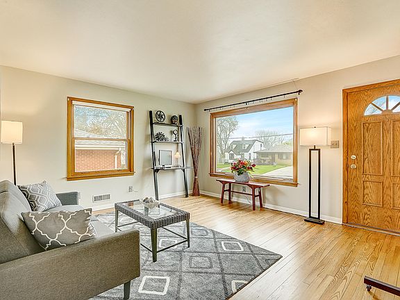 4th image of 4610 S Ahmedi Ave