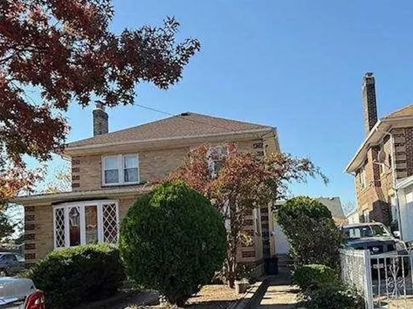 1201 Bay 27th St, Far Rockaway, NY 11691