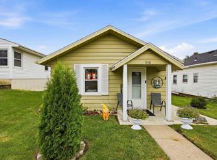 1116 20th Ave SW, Cedar Rapids, IA 52404