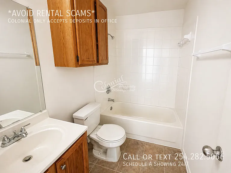 1703 Benttree Dr #B — Photo 10