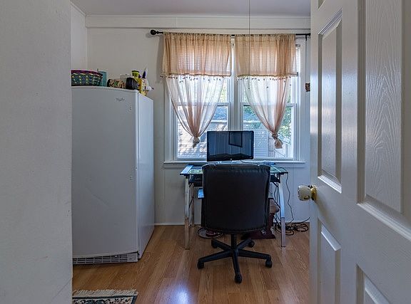 2nd image of 6039 N Albany Ave
