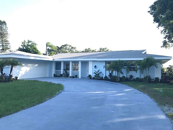 2nd image of 2850 SE Italy Street