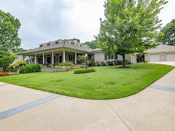 5th image of 2935 N Williamsburg Ln