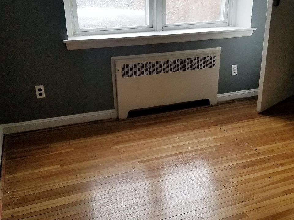 1st image of 876 Windermere Ave #1