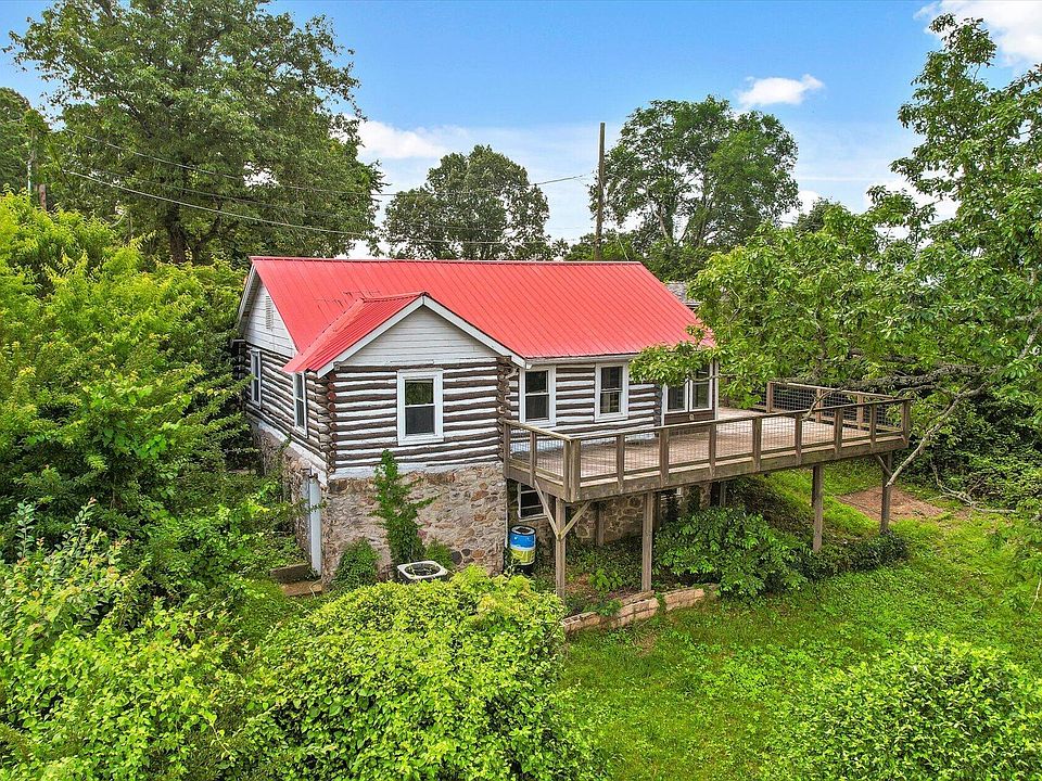 1st image of 607 Nye Cir