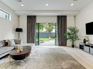 305 E 27th St, Houston, TX 77008
