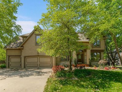 14602 Grant Ln, Overland Park, KS, 66221