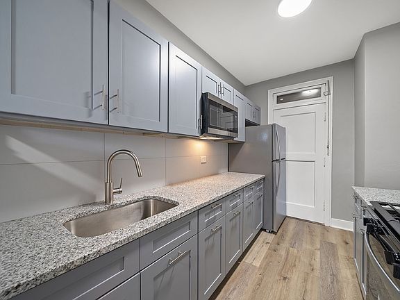 5th image of 1425 North Ave #420