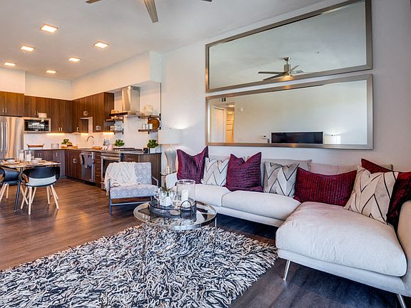 5th image of 10650 Dean Martin Dr Unit 336