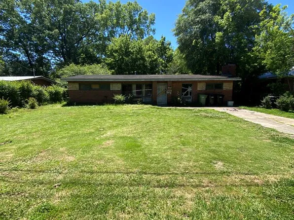 2626 Wise St, Columbus, GA 31903