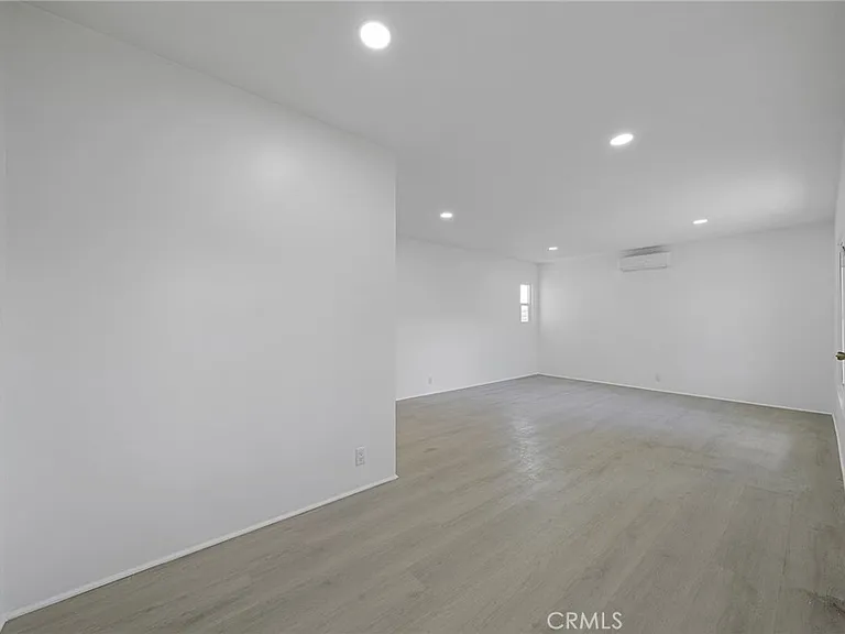 9050 Huntington Dr — Photo 9