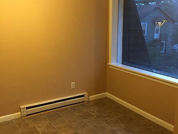 2nd image of 313 Hedgewood Dr #1
