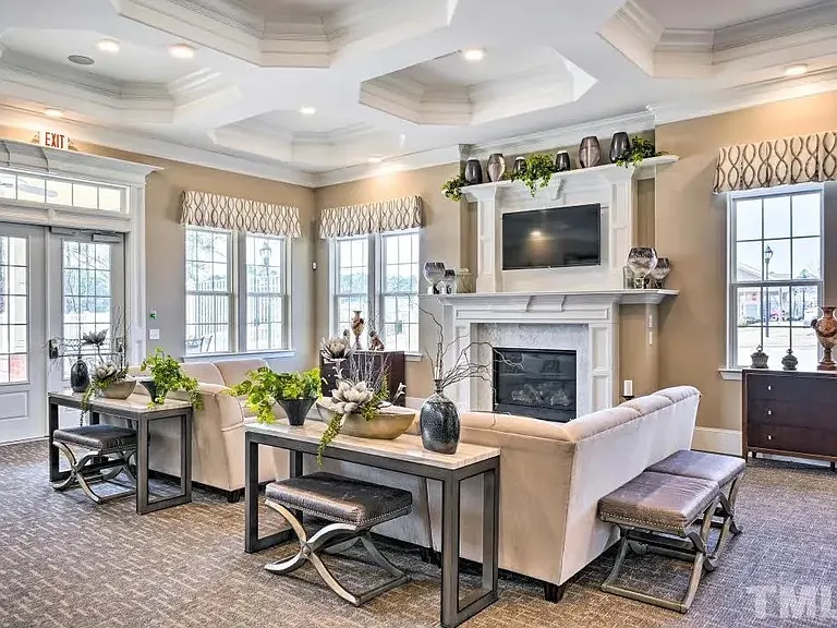 1251 Commack Dr — Photo 44