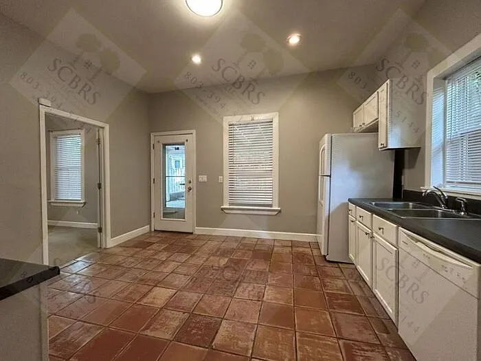 4 bed, 3.0 bath, $3,675 — Photo 2