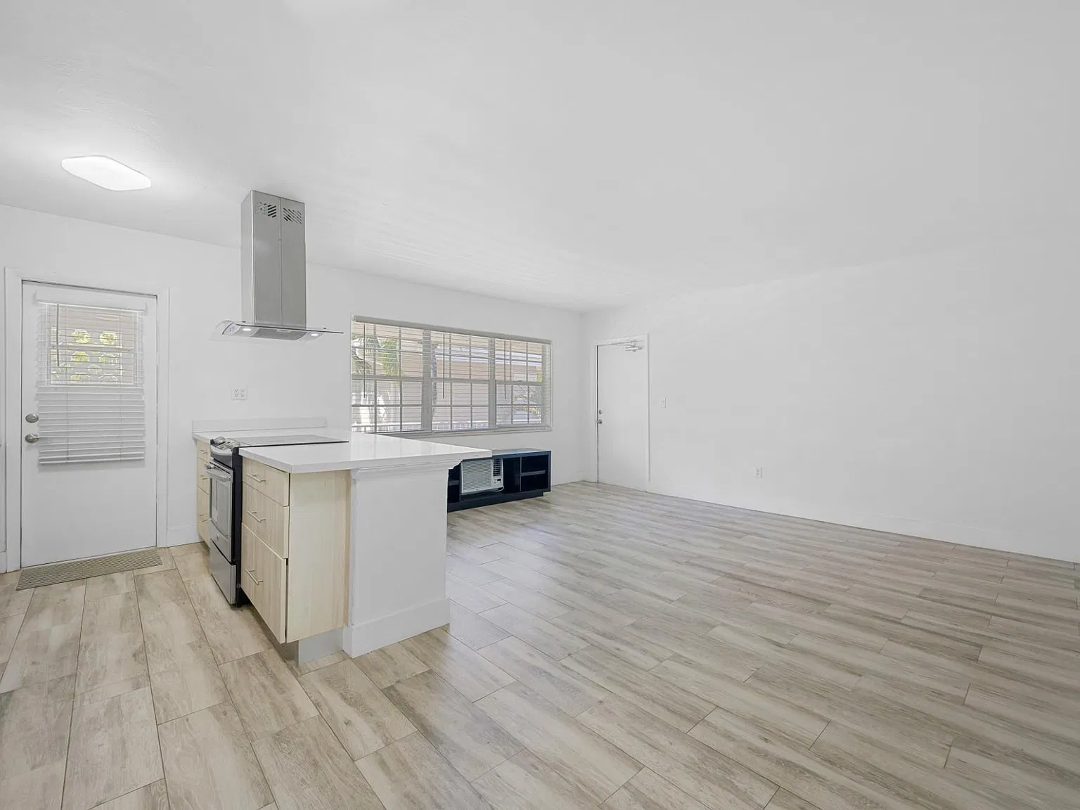 1 bed, 1.0 bath, 657 sqft, $2,200 — Photo 4