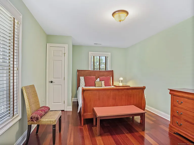 56 Barholm Ave — Photo 17