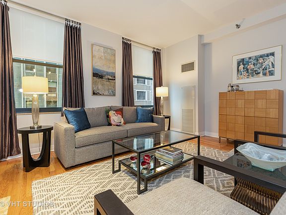 5th image of 6 N Michigan Ave Unit 605