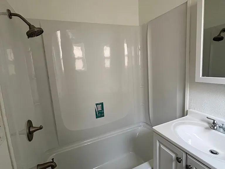 842 Alamitos Ave — Photo 16