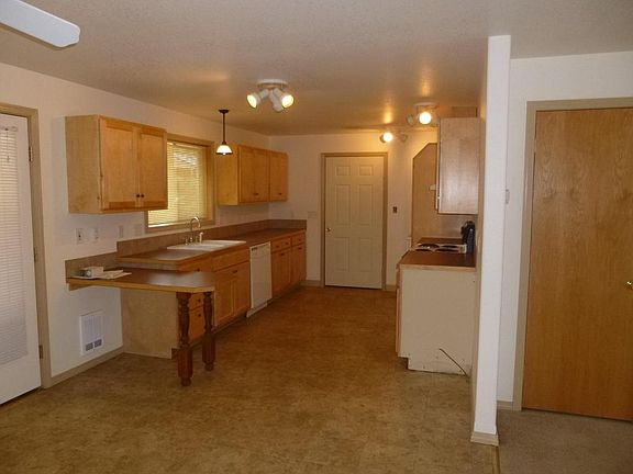 4th image of 4053 Pine Meadows Dr