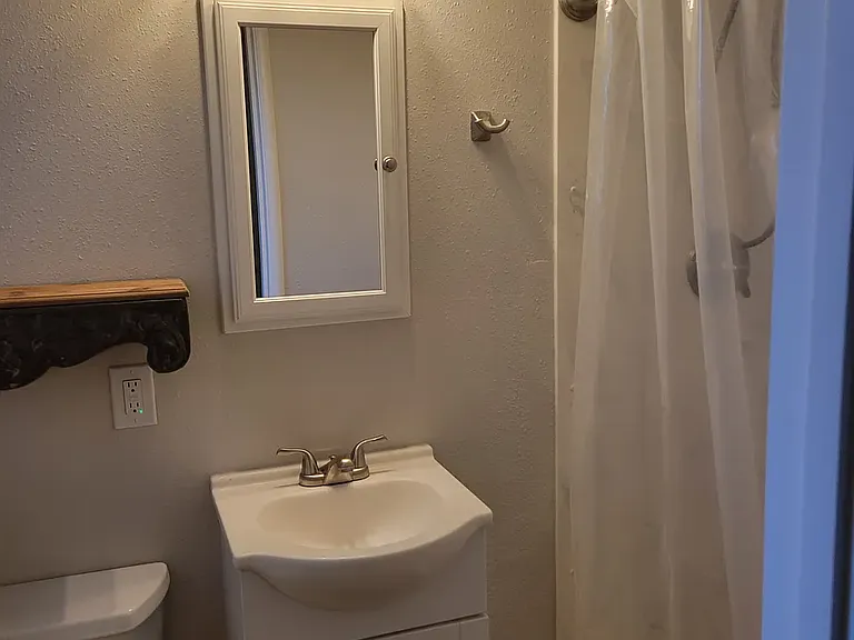 940 Rolling Green Dr — Photo 14