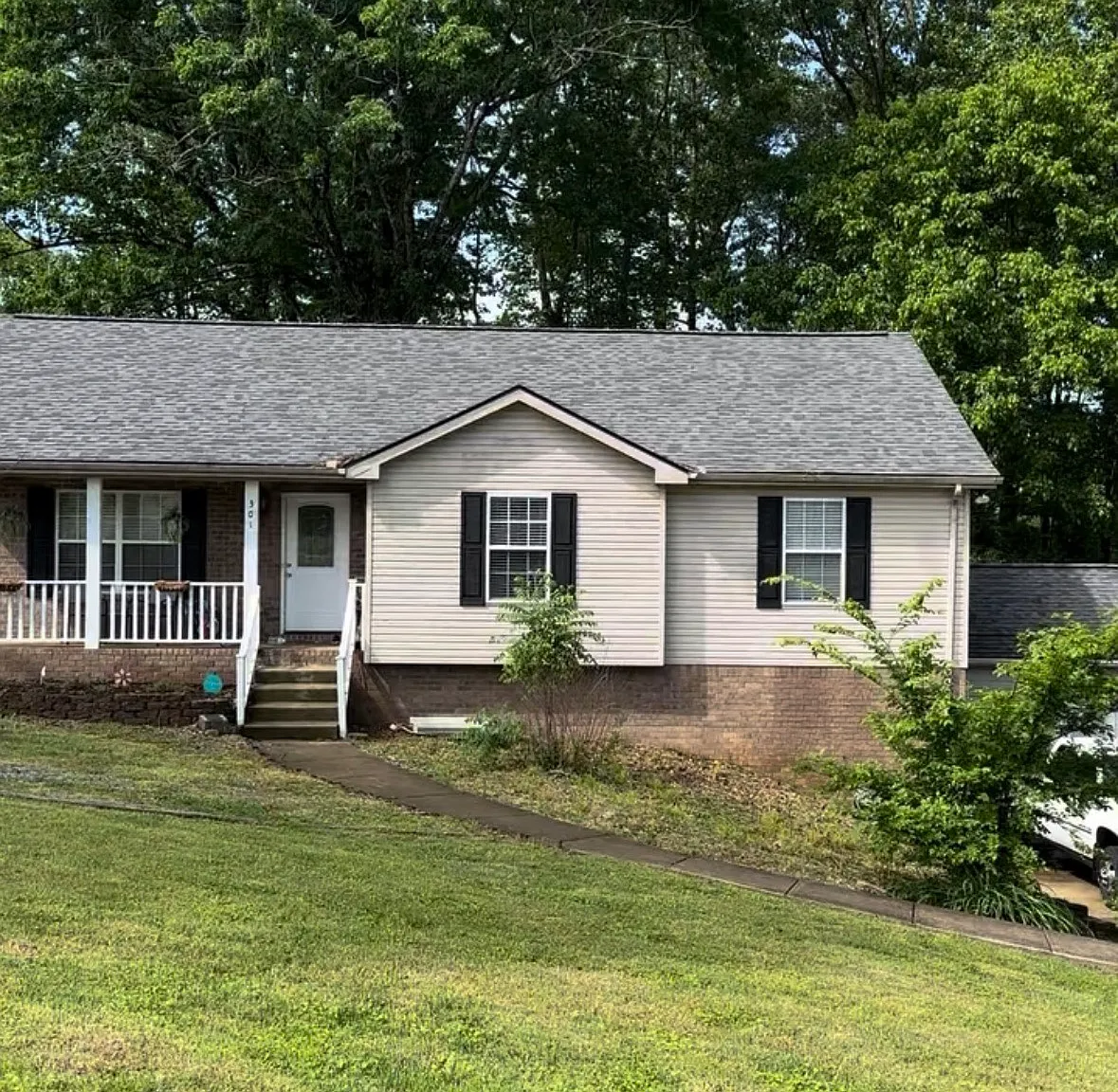 3 bed, 1500 sqft, $1,995 — Photo 1