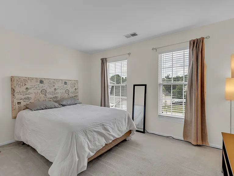 1402 Bermuda Dunes Ct — Photo 34