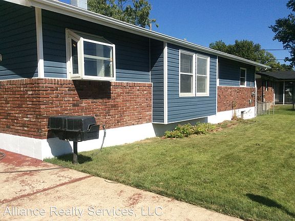 3rd image of 1804 Minneford Dr