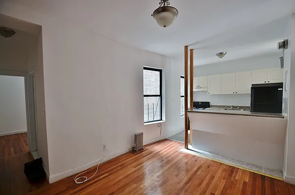 Rented by CITY SKYLINE REALTY INC | media 25