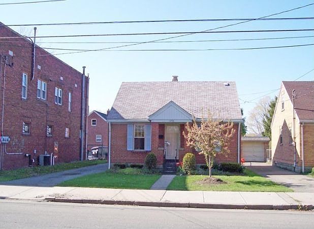 1st image of 1254 W 8th St #N528