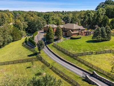 100 Stone Bridge Lane, Bedford Hills, NY, 10507