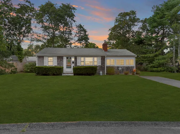 6 Lauries Lane, South Yarmouth, MA 02664